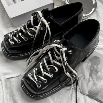 Модерен черен ежедневни обувки на дебелите обувки с Т-образно деколте, мъжки нов комплект, вечерни обувки, за костюми дантела